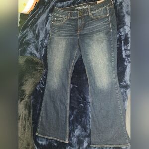 American Eagle artist jean